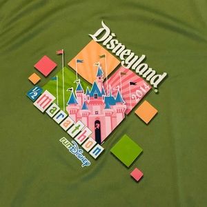 2014 Disneyland Half Marathon finishers shirt